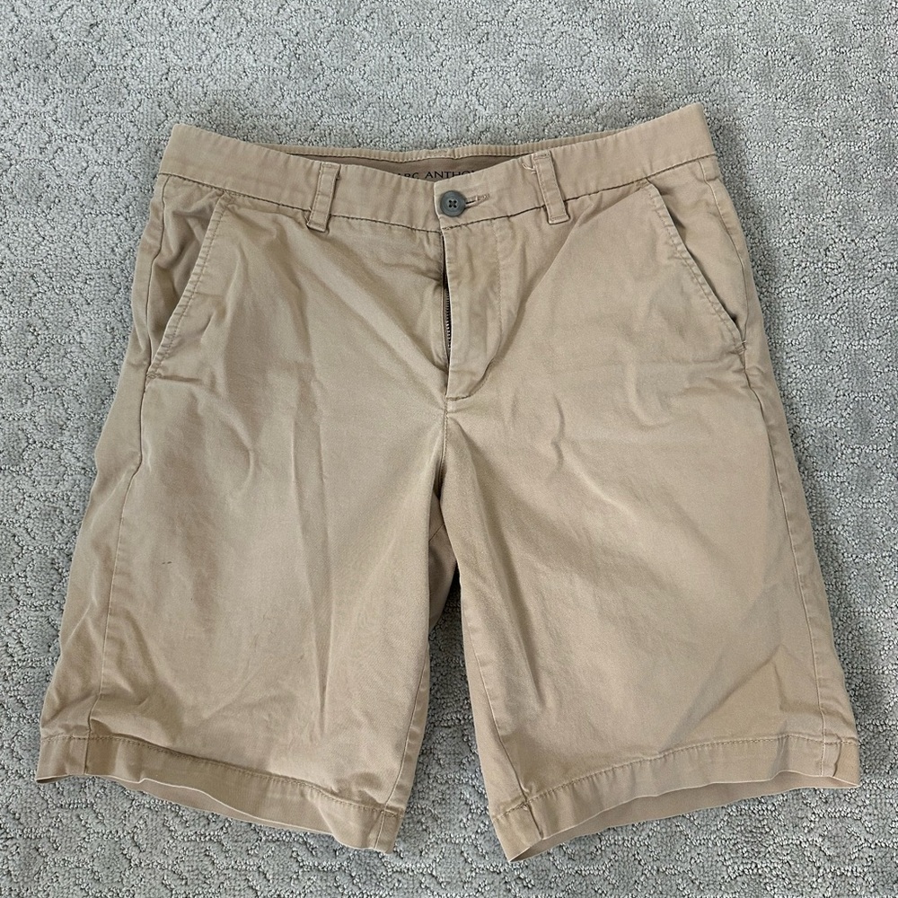 Marc Anthony Men's Tan Flat Front Shorts